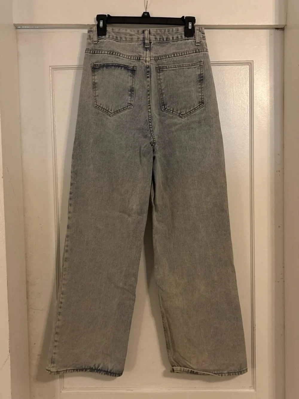 Washed Light Gray Wide-Leg Jeans